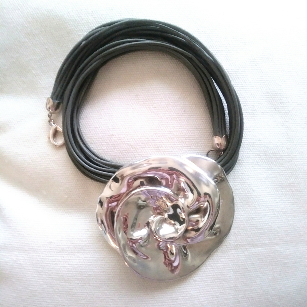Sterling Silver Floral Pendant & Cord Necklace - Picture 5 of 11